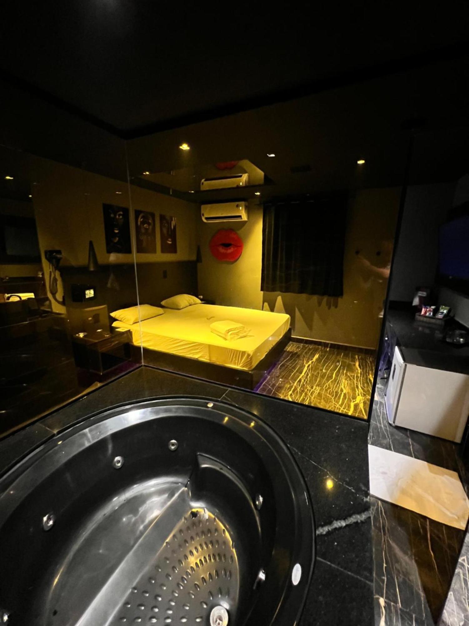Motel Contigo Гуарульюс Екстер'єр фото