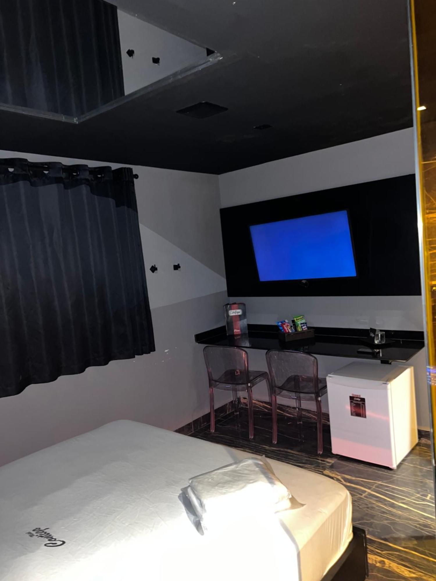 Motel Contigo Гуарульюс Екстер'єр фото