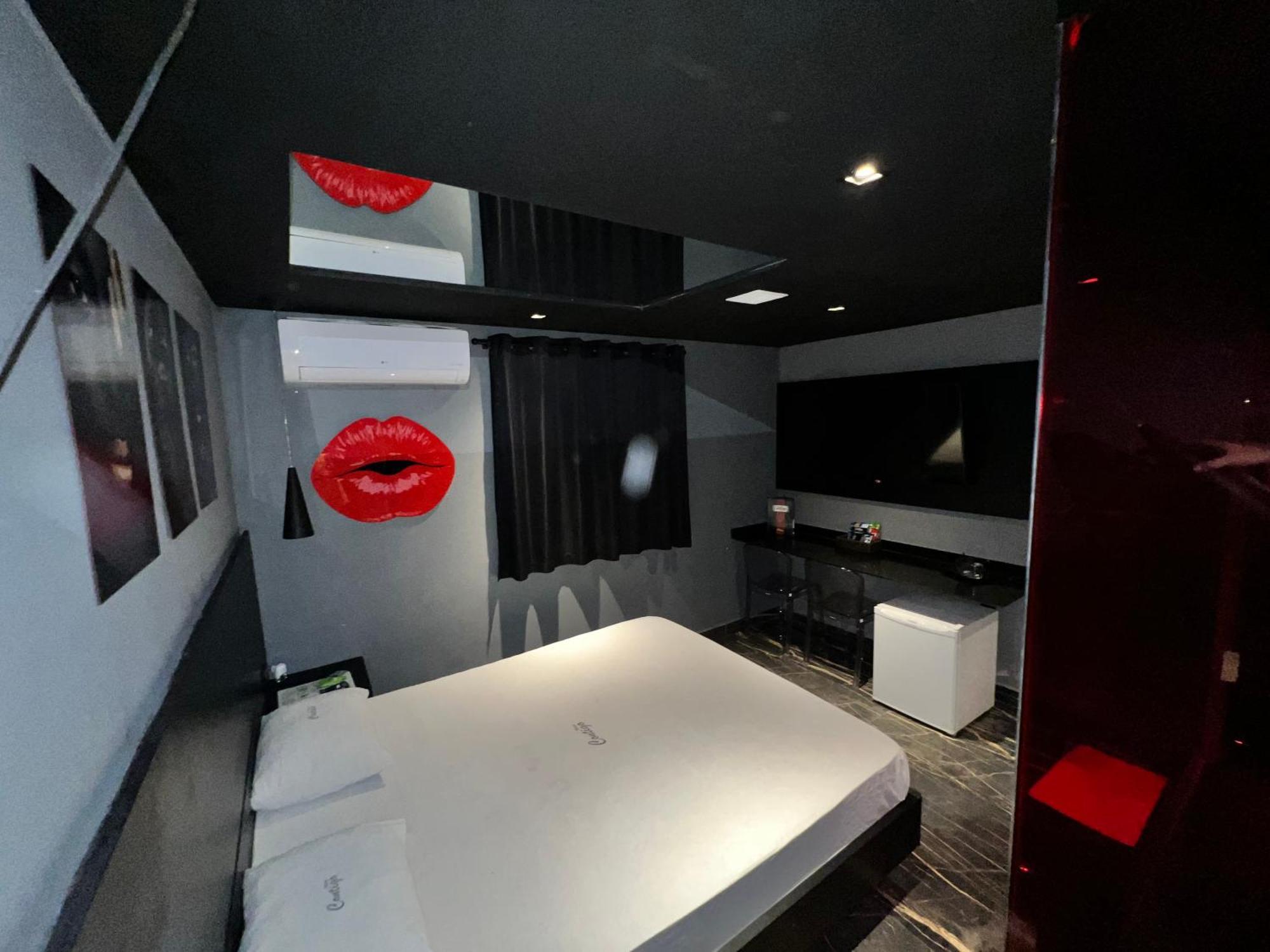 Motel Contigo Гуарульюс Екстер'єр фото